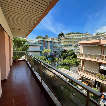 Mono Orchidea - Box Auto & Terrazzo *