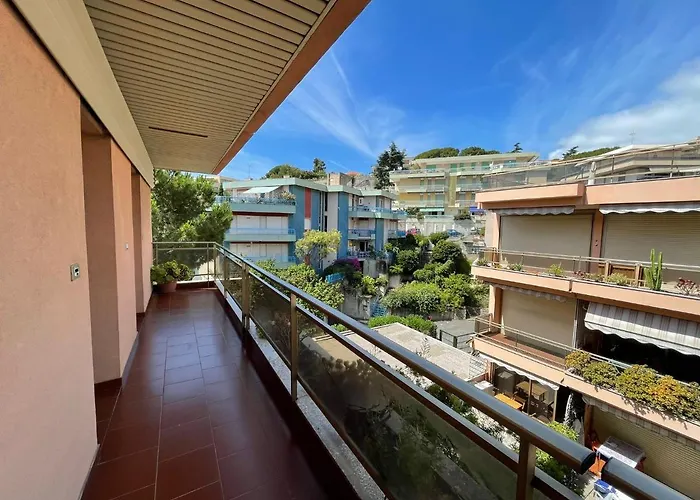 Semeria, Box Auto E Terrazzo *